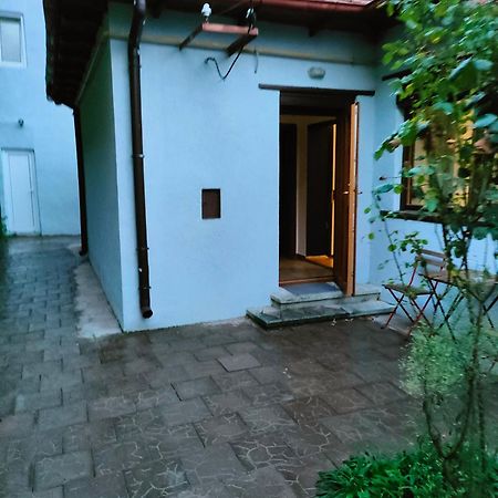 Ivavev Is Us Bythesea Constanta Exterior photo