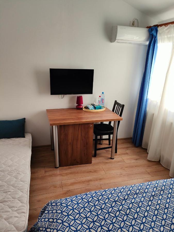 Ivavev Is Us Bythesea Constanta Exterior photo