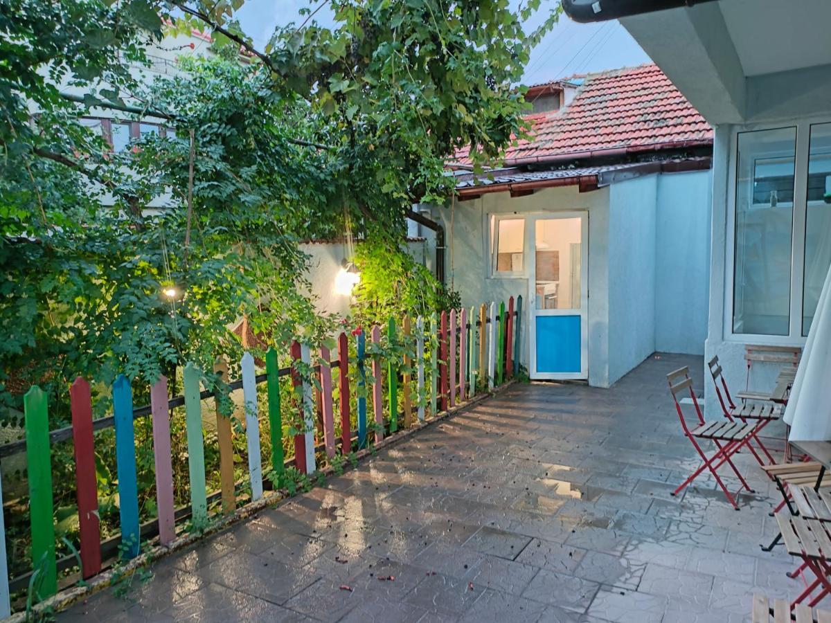 Ivavev Is Us Bythesea Constanta Exterior photo